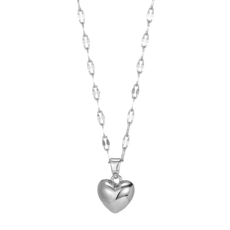 “Trendy Heart Necklace 2025 – Simple Lip Chain Pendant for Women