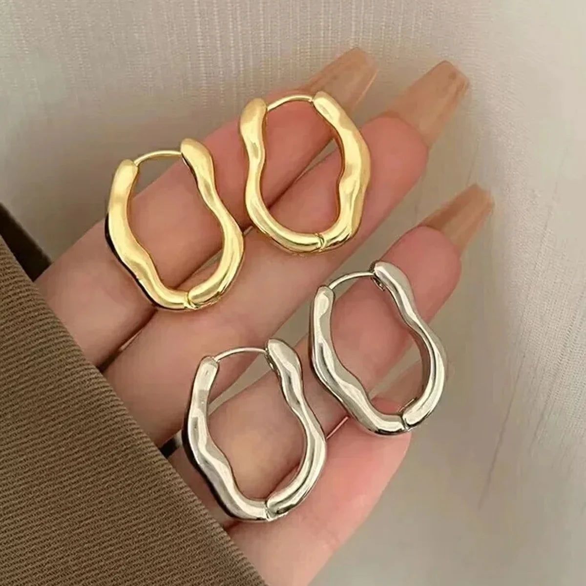 “Minimalist Geo Shape Earrings – Modern Trend Style for Women”