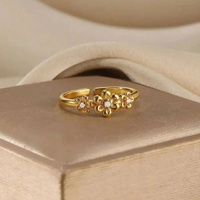 Golden Sunflower Bloom Ring