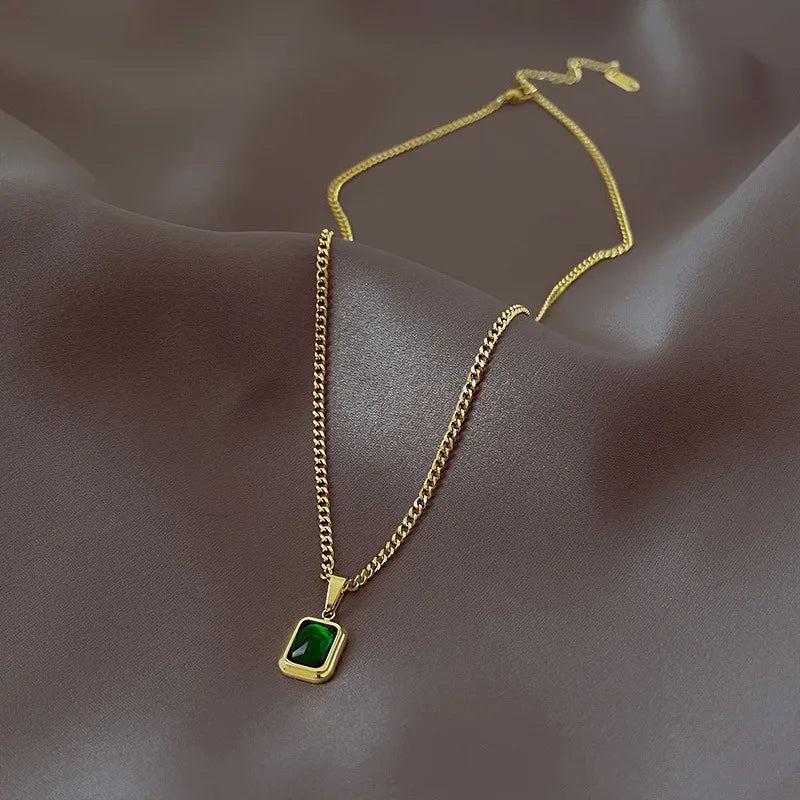 Émeraude Élégance Green Crystal Pendant Necklace - for Sophisticated Women