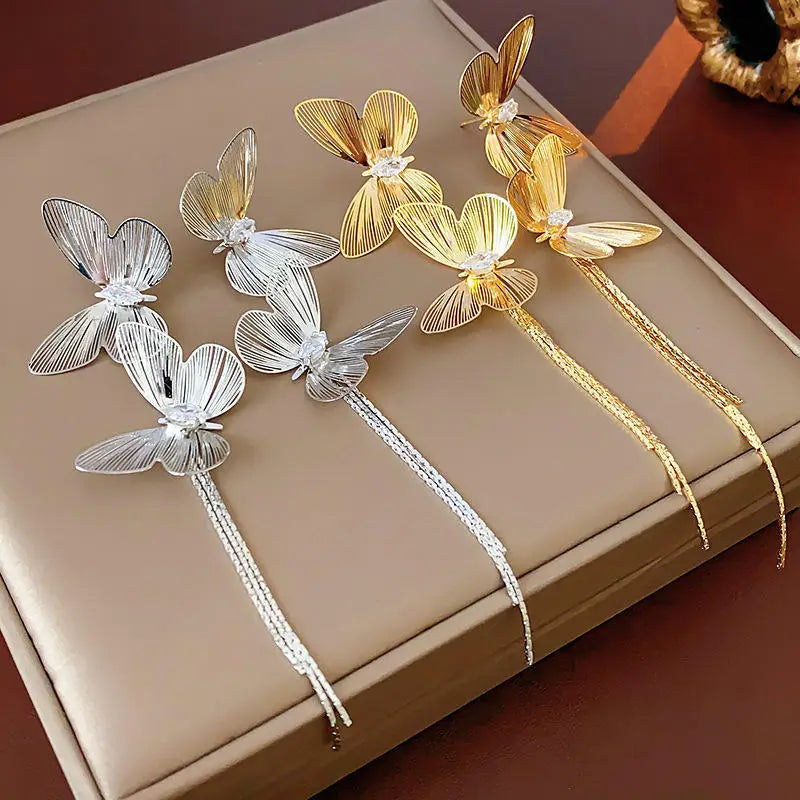 Classic Butterfly Tassel Drops – Elegant Vintage Gold Earrings for Women