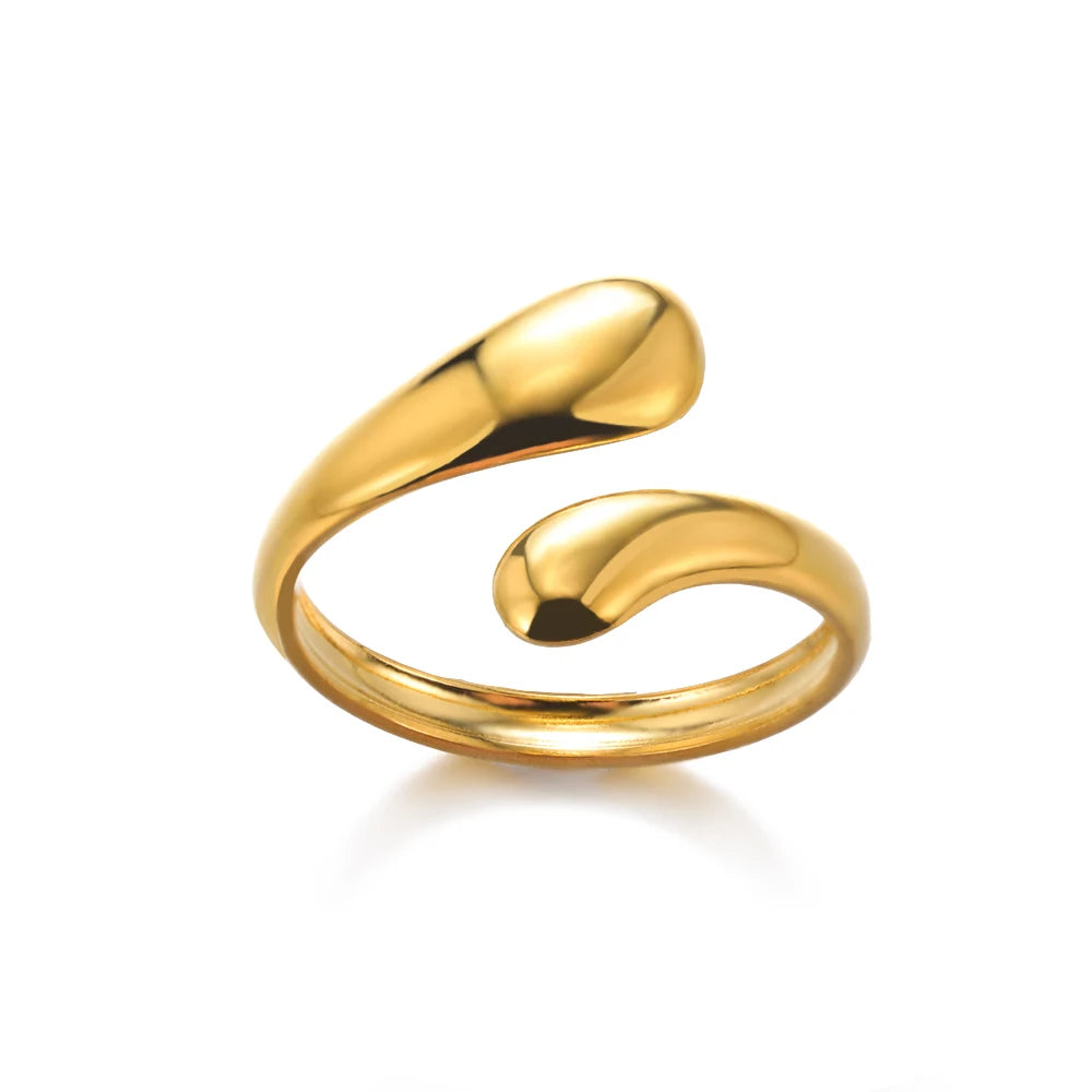 “Gold Stainless Steel Rings – Elegant Never-Fade Jewelry for Women”