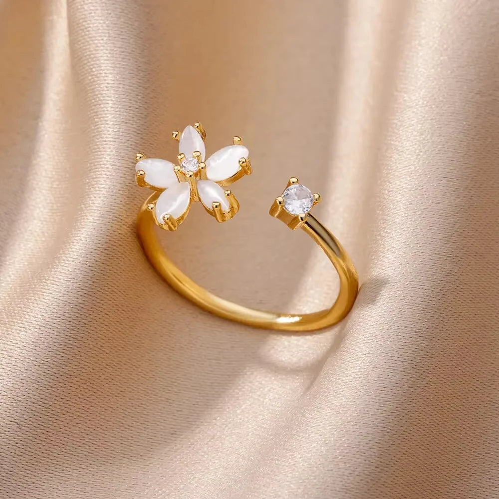 Golden Sunflower Bloom Ring
