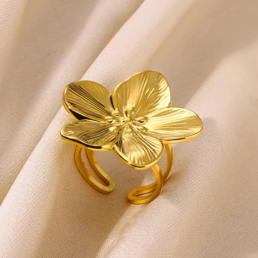 Golden Sunflower Bloom Ring