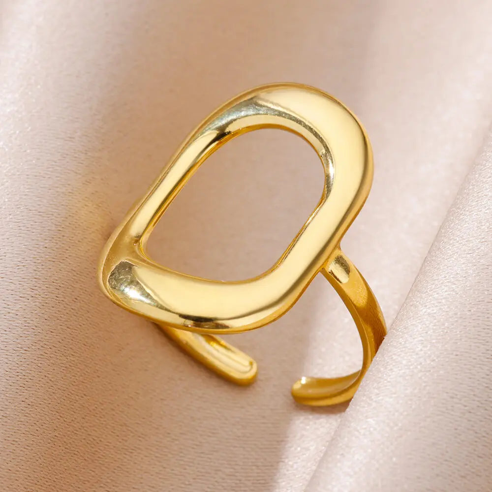 “Gold Stainless Steel Rings – Elegant Never-Fade Jewelry for Women”