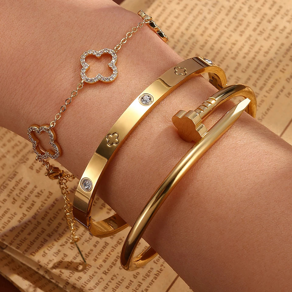 “Shiny Four-Leaf Flower Bracelets – 3PCS Gold Plated Stainless Steel for Couples”