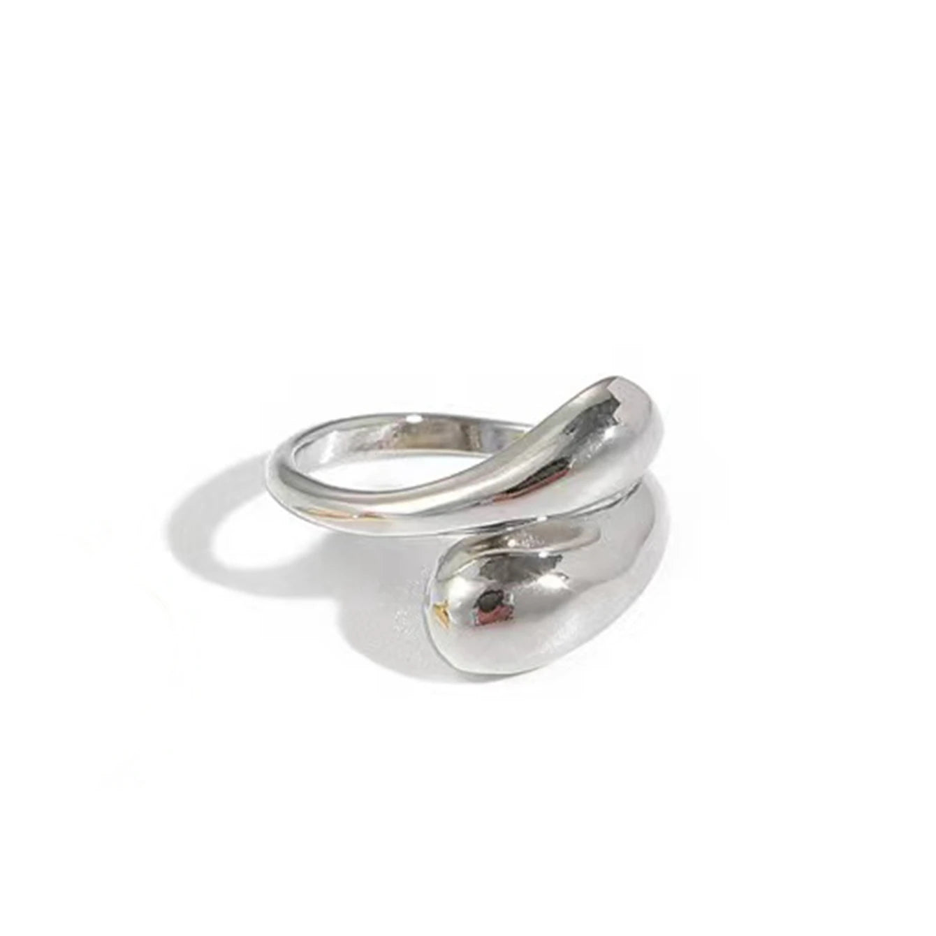 “Elegant Water Drop Ring – Adjustable & Stylish Women’s Accessory”